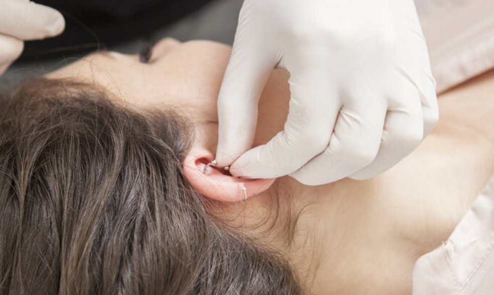 Comment désinfecter le rook ? Agate Piercing