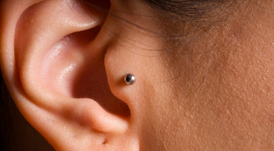 Quel côté faire piercing tragus ?